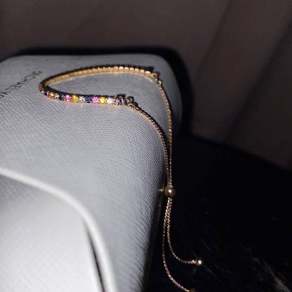 Multi-Color adjustable bracelet - Picture 3 of 4